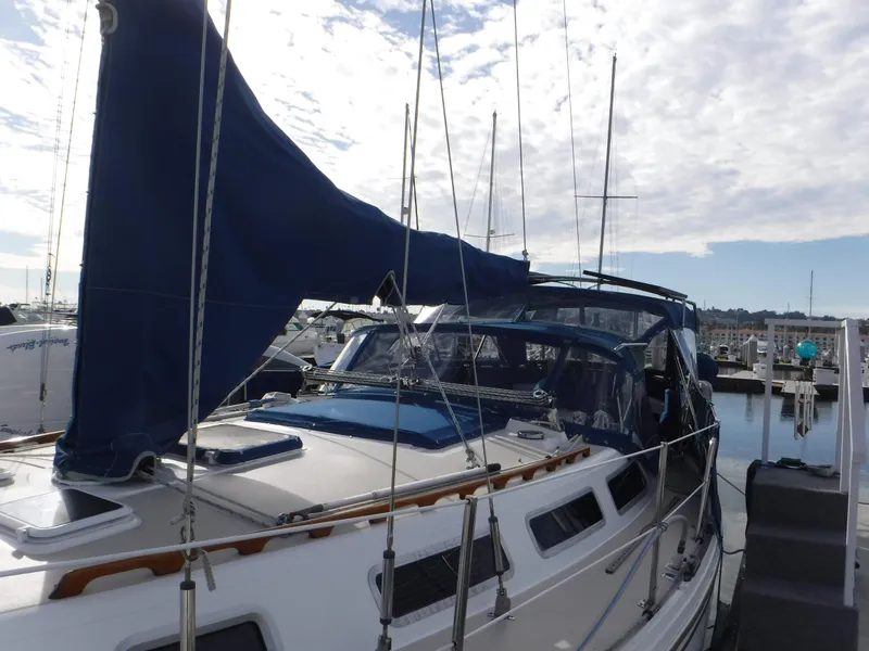 1985 Catalina 36