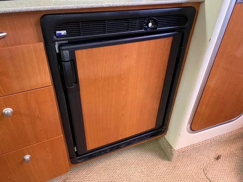 2005 Maxum 3100 SCR