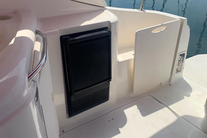 2005 Maxum 3100 SCR