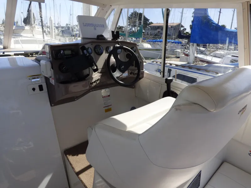 1997 Carver 28 Mid Cabin with Hardtop