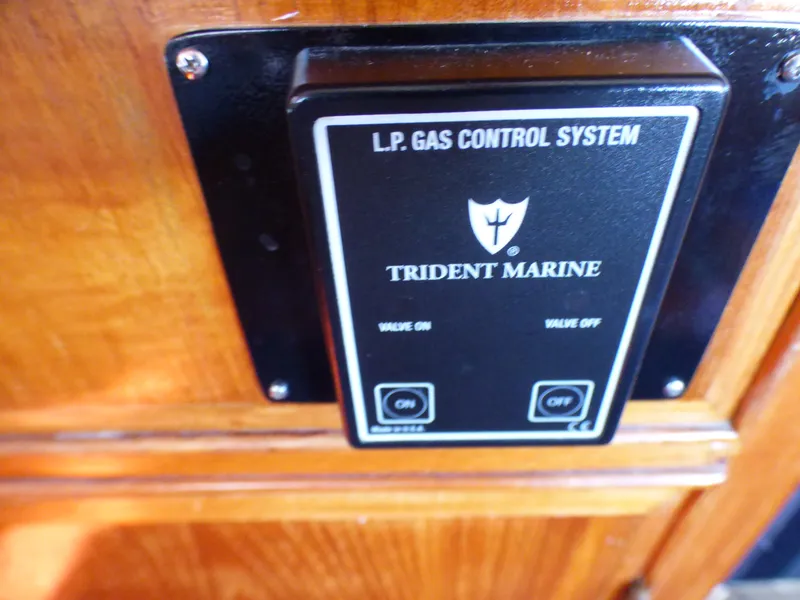 1984 C & L Sea Ranger