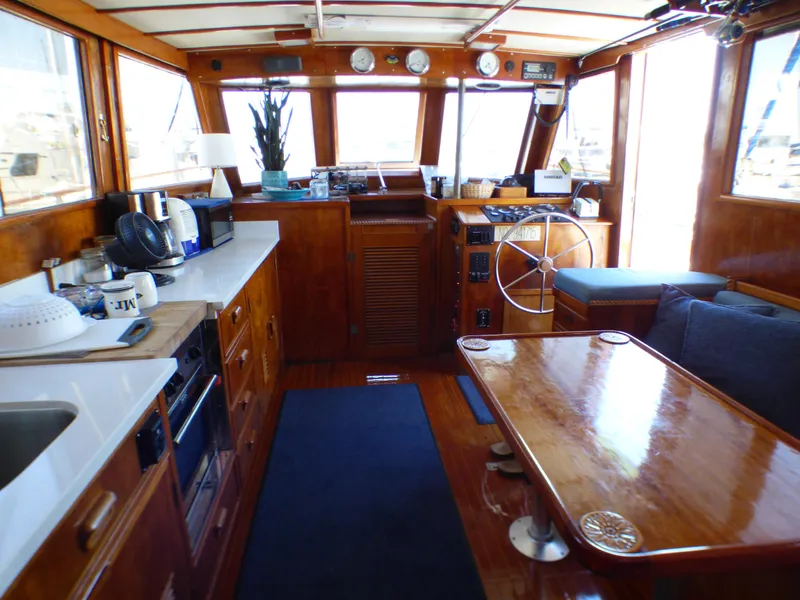 1984 C & L Sea Ranger