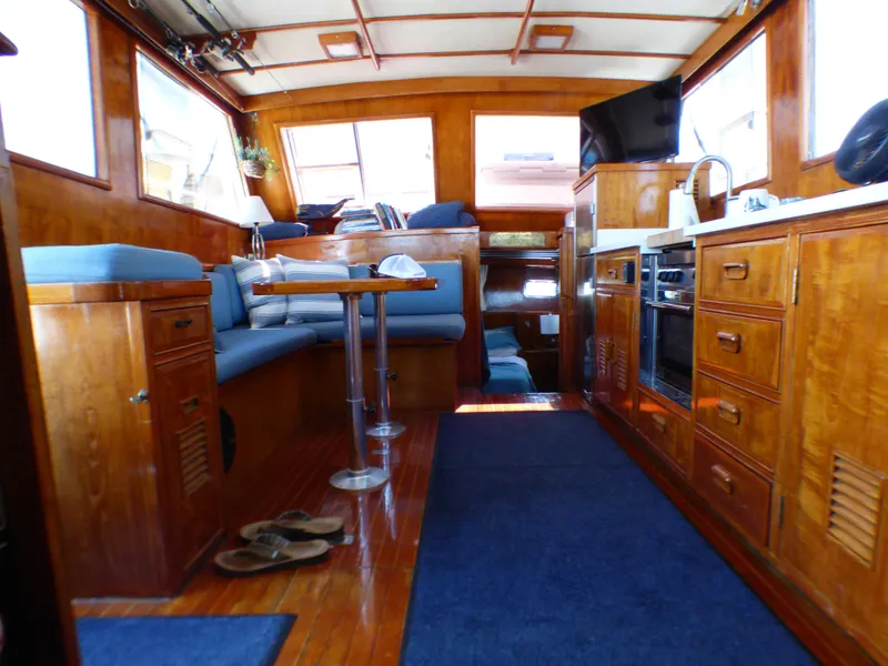1984 C & L Sea Ranger