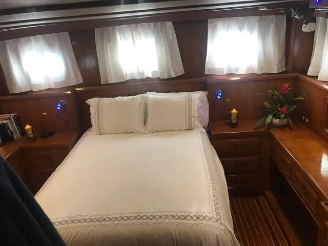 1984 C & L Sea Ranger