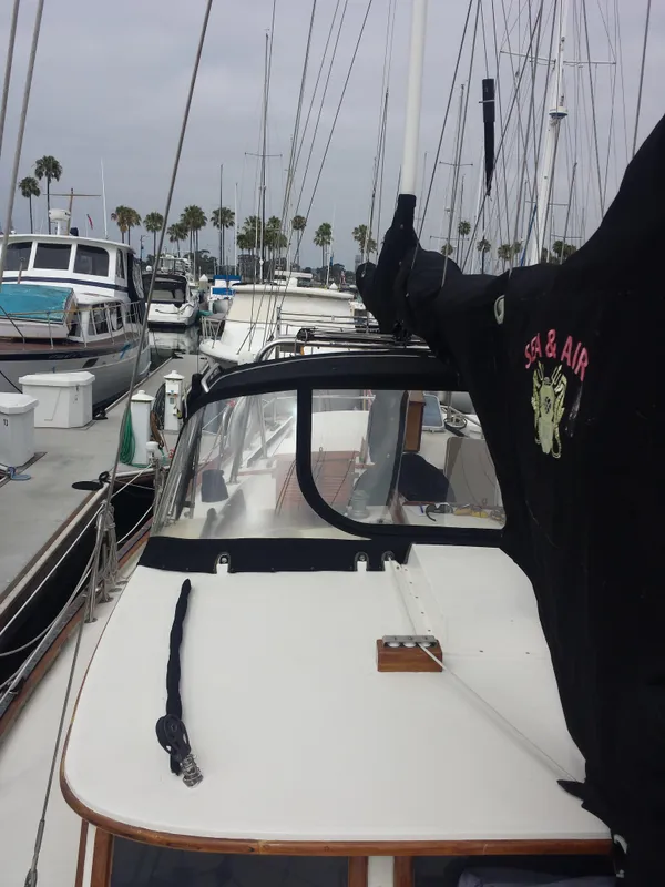 1976 Islander Freeport