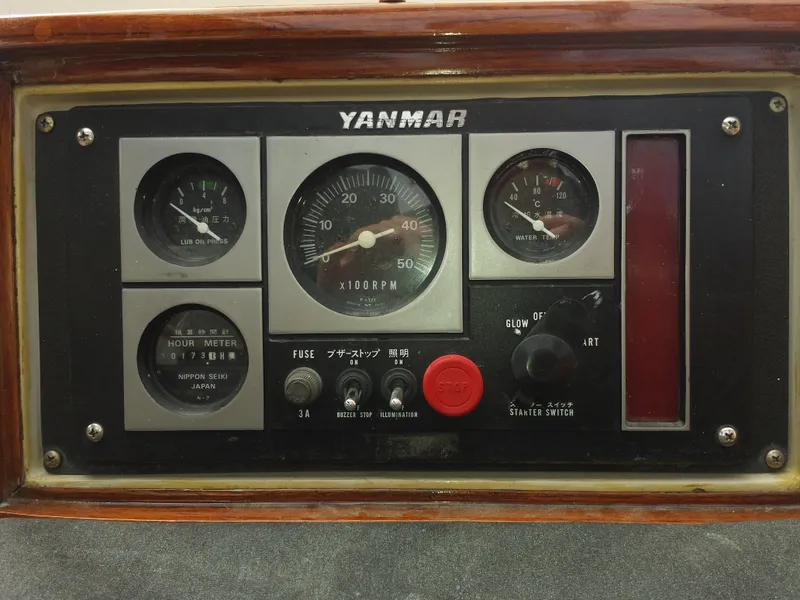1976 Islander Freeport