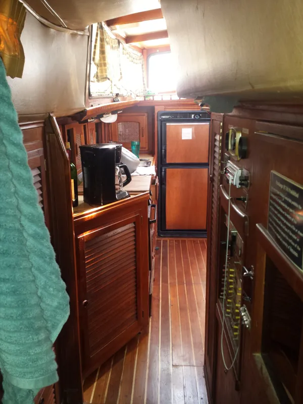 1976 Islander Freeport