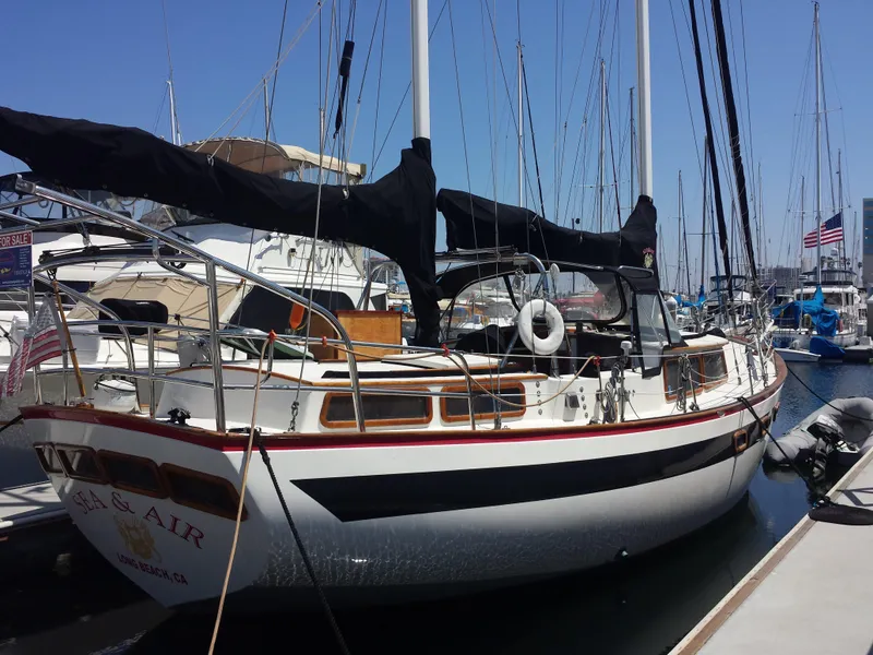 1976 Islander Freeport