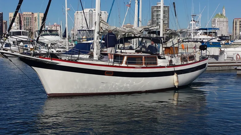 1976 Islander Freeport