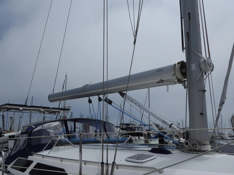 In mast furler