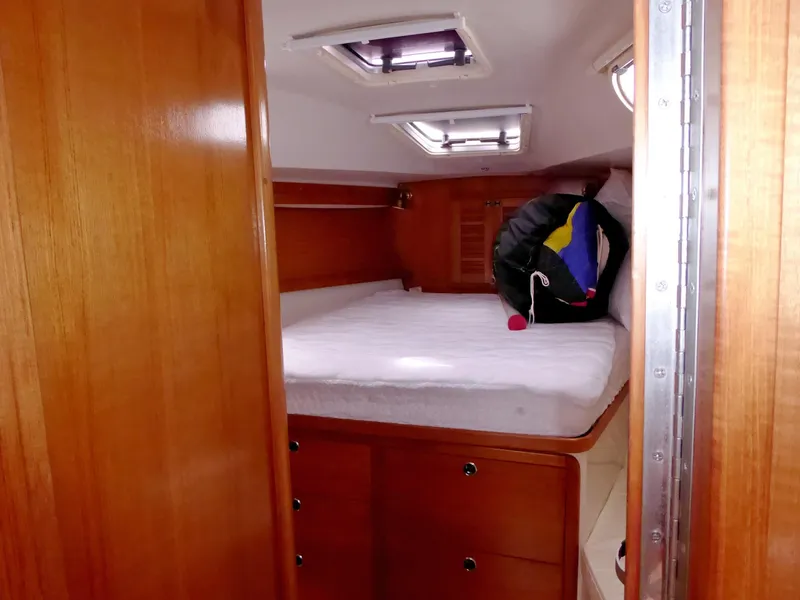 Forward cabin 2