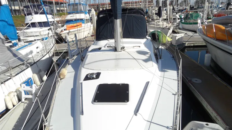 1998 Hunter Passage 42