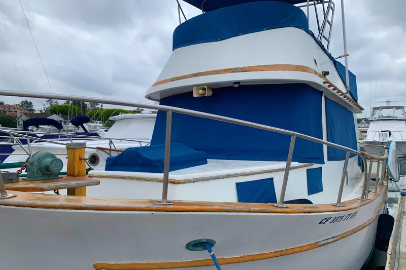 1977 CHB Tri-Cabin 34