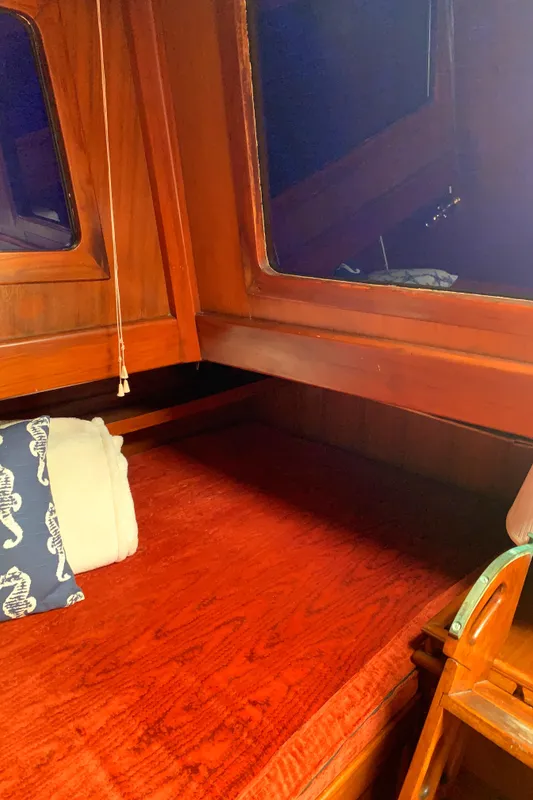1977 CHB Tri-Cabin 34