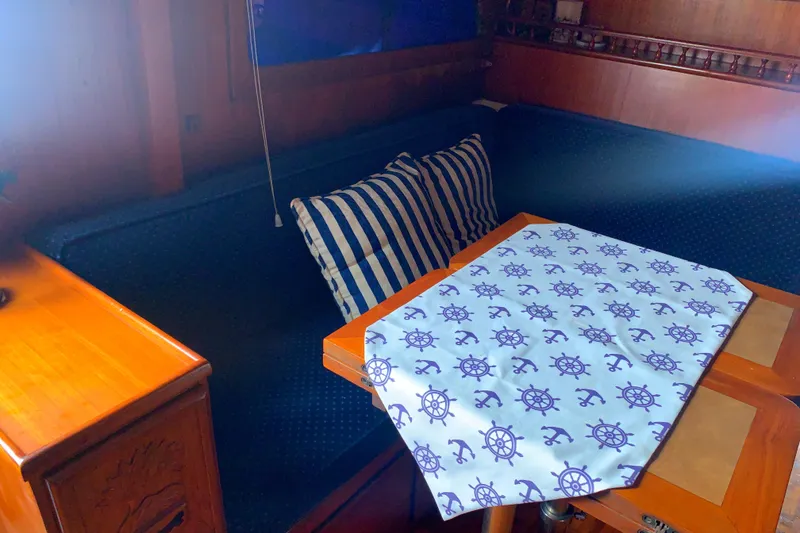 1977 CHB Tri-Cabin 34