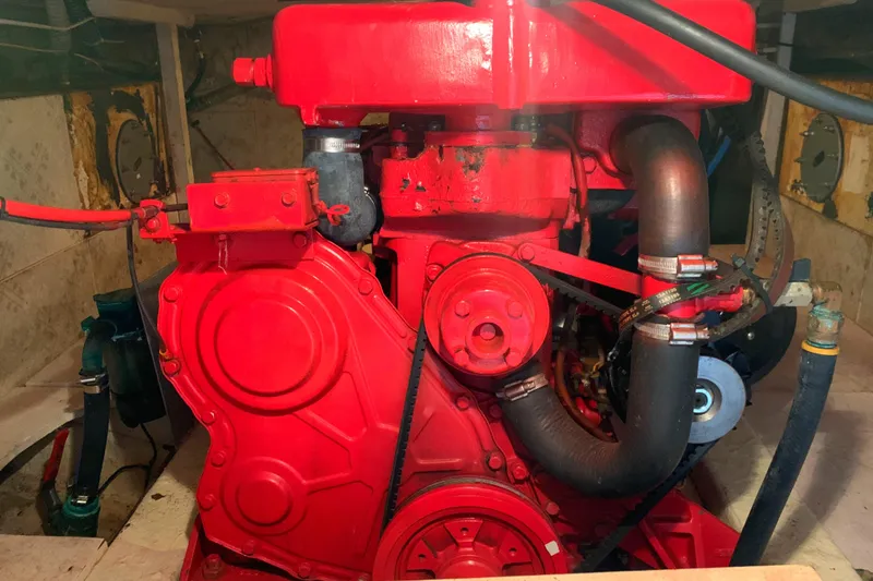 1977 CHB Tri-Cabin 34