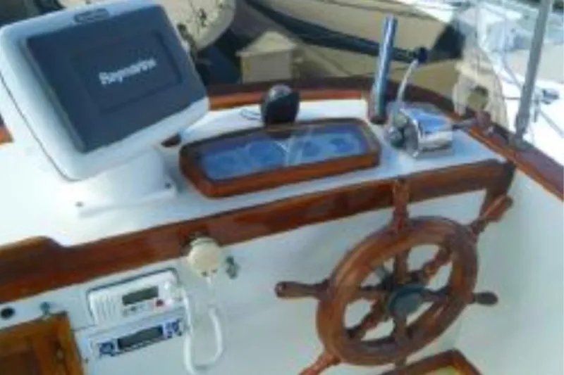 1977 CHB Tri-Cabin 34