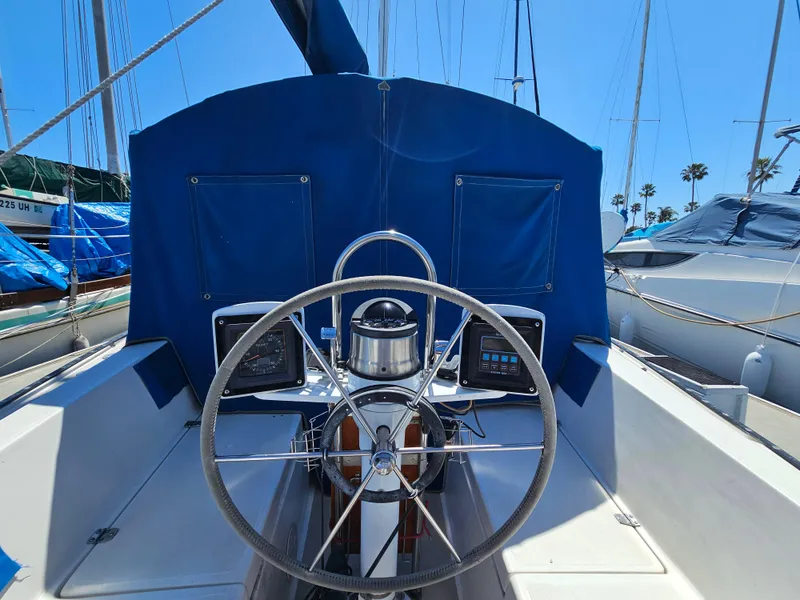 1986 Catalina 30