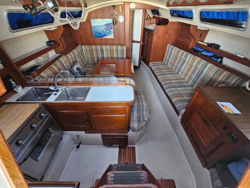 1986 Catalina 30