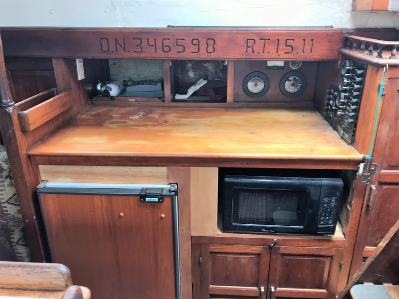 1972 CT 41 Ketch