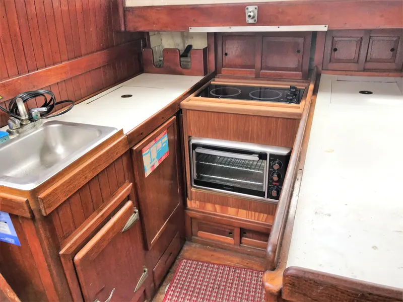 1972 CT 41 Ketch