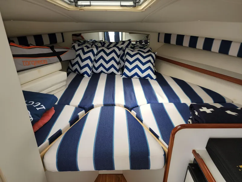 2003 Tiara Yachts 2900 Coronet