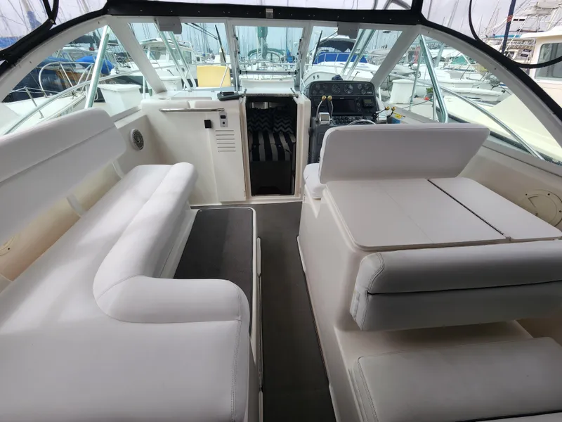 2003 Tiara Yachts 2900 Coronet