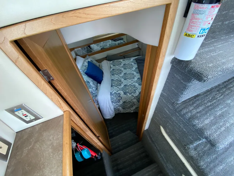 Aft cabin