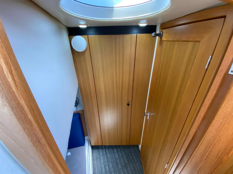 Third stateroom port