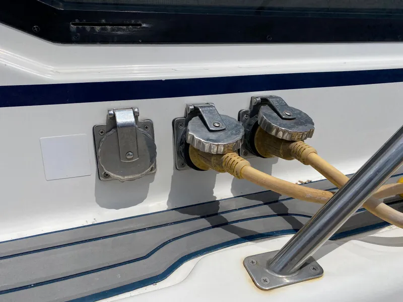 Dock electric service