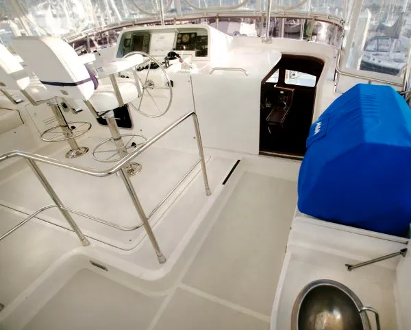 Flybridge 3