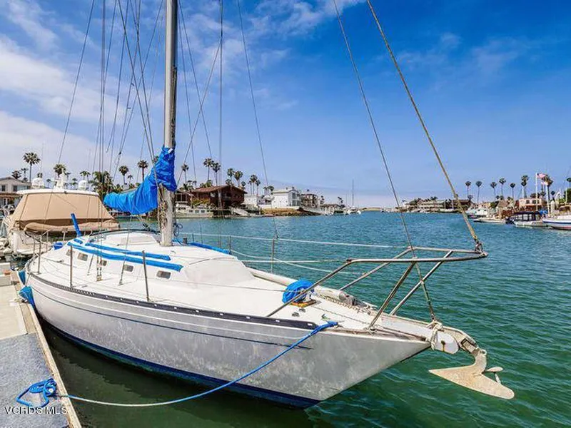 1973 Islander Sloop