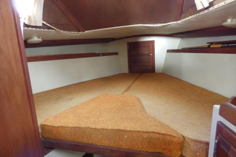 1973 Islander Sloop