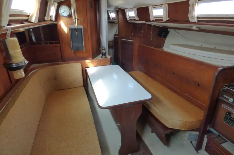 1973 Islander Sloop