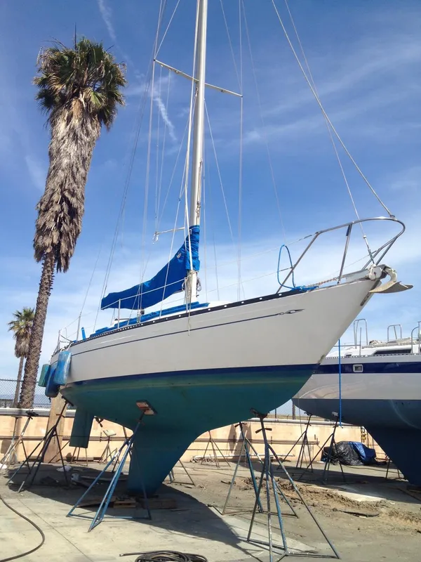 1973 Islander Sloop