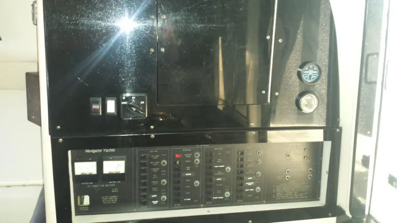 1989 Navigator 336