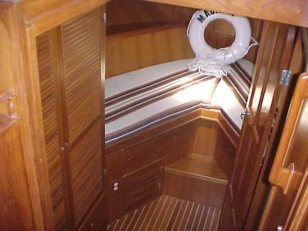 1984 SPINDRIFT / KHA SHING Cockpit motoryacht