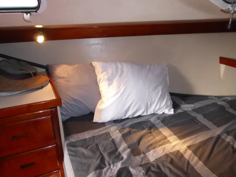 V Berth
