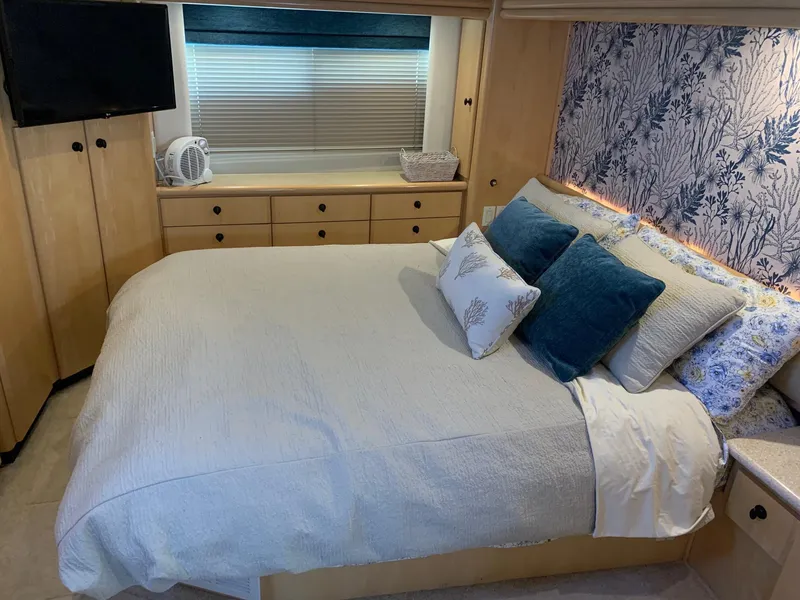 1998 Carver 455 Motor Yacht