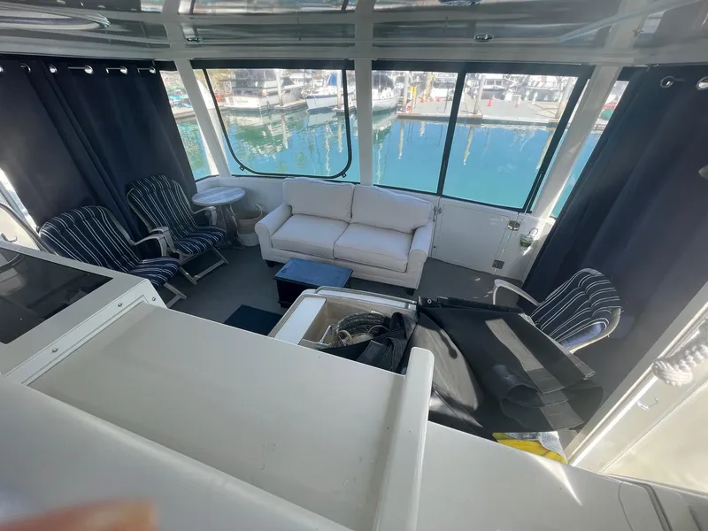 1998 Carver 455 Motor Yacht