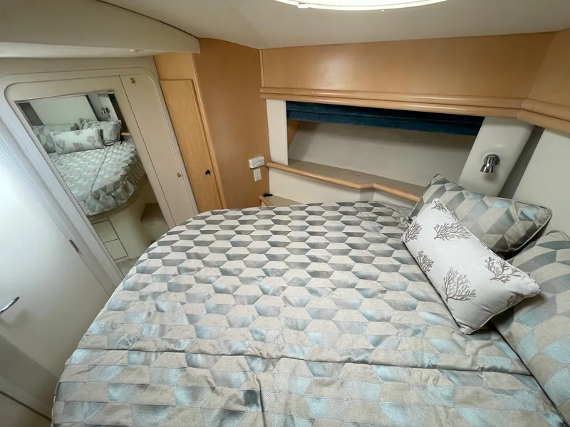 1998 Carver 455 Motor Yacht