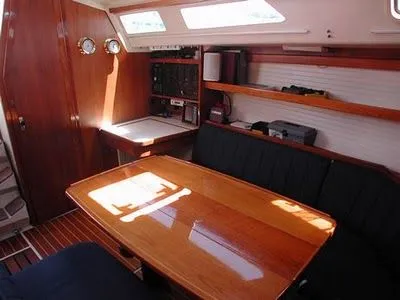 1989 Catalina 42 Tri Cabin