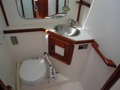 1989 Catalina 42 Tri Cabin
