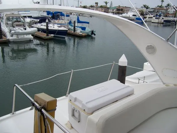 Flybridge aft