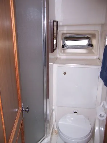 2001 Bayliner 3788