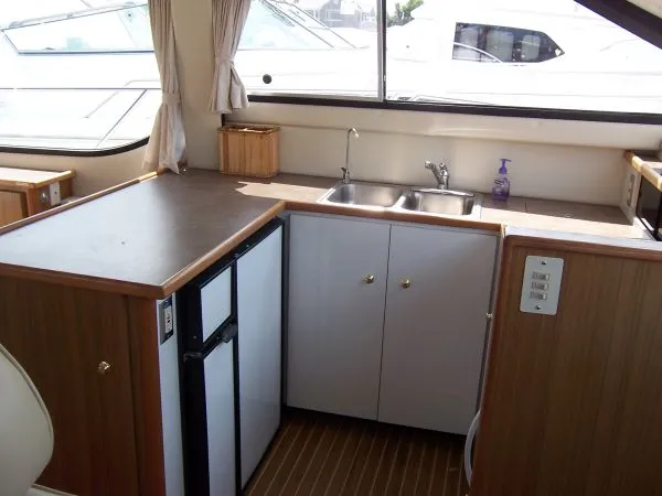 2001 Bayliner 3788