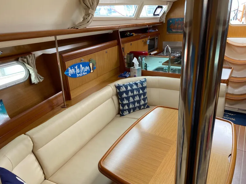 2008 Jeanneau 39i