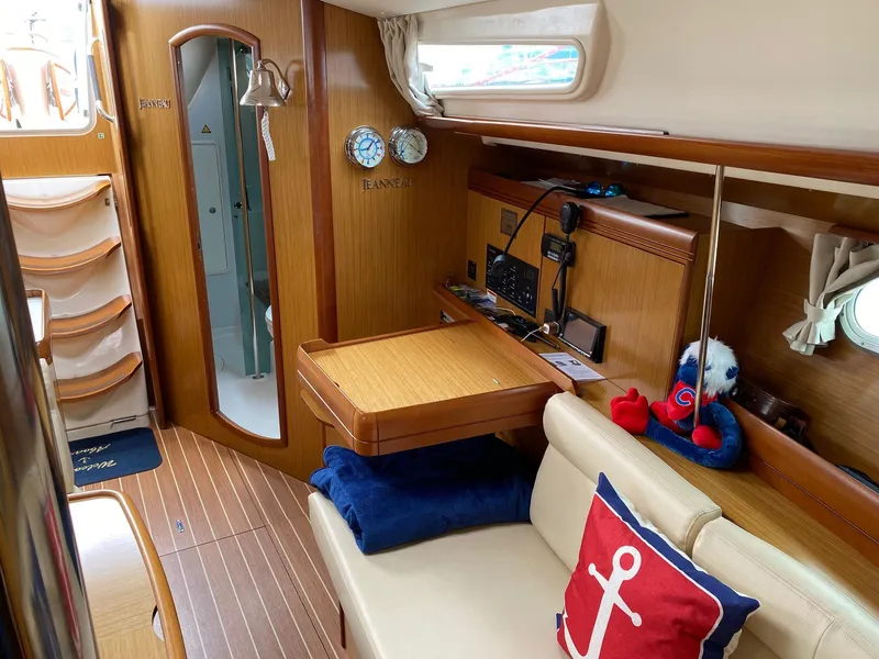2008 Jeanneau 39i