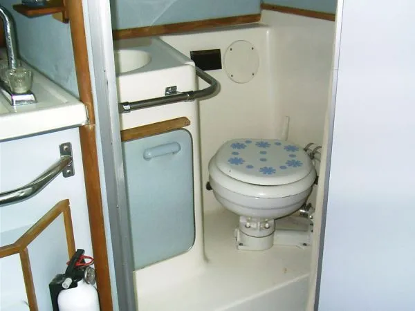 1989 Sea Ray 300 Weekender