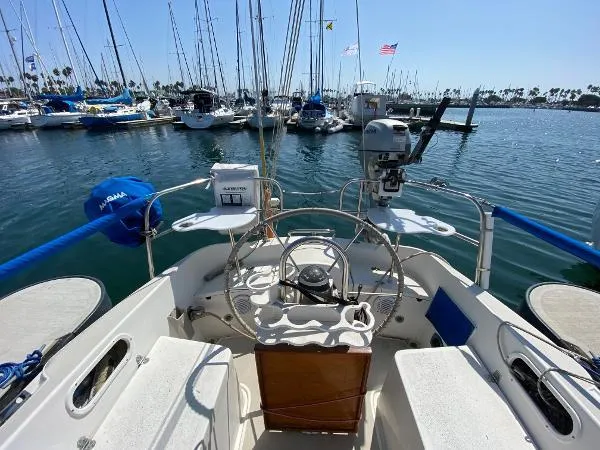 1985 Newport Sloop